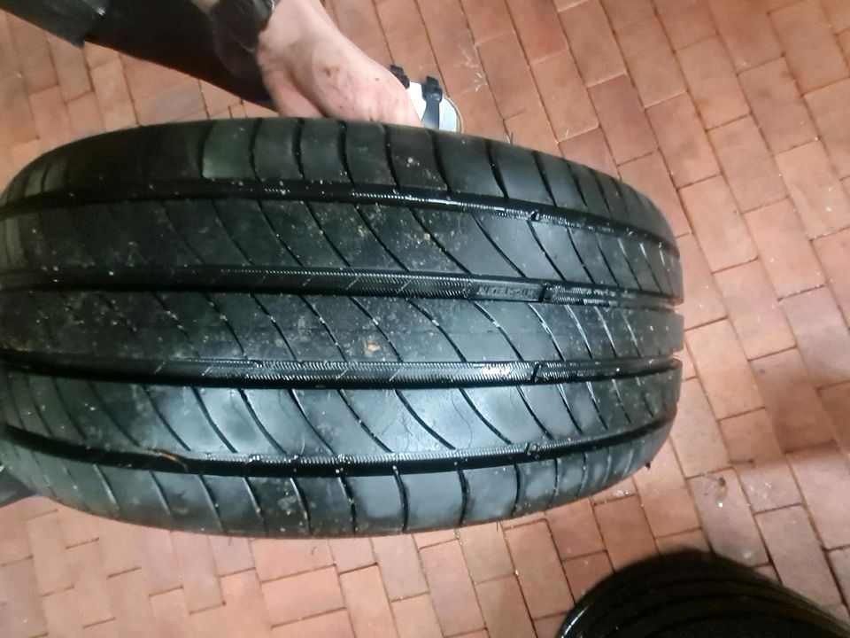 215/55 R17 94v Michelin Reifen 4 Stück 200km gefahren NEU in Quickborn