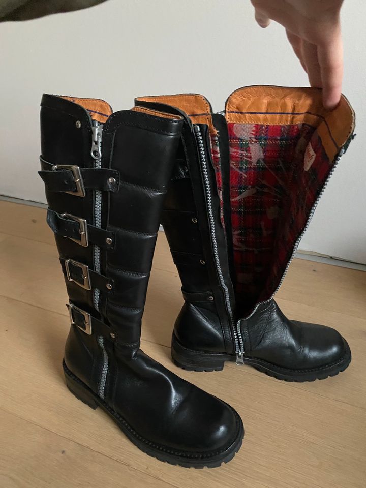 Killah Stiefel mit Schnallen aus Leder in Erfurt