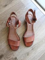 Neu. MJUS  feine Sandaletten mattes Orange, Gr.39 Hessen - Herborn Vorschau