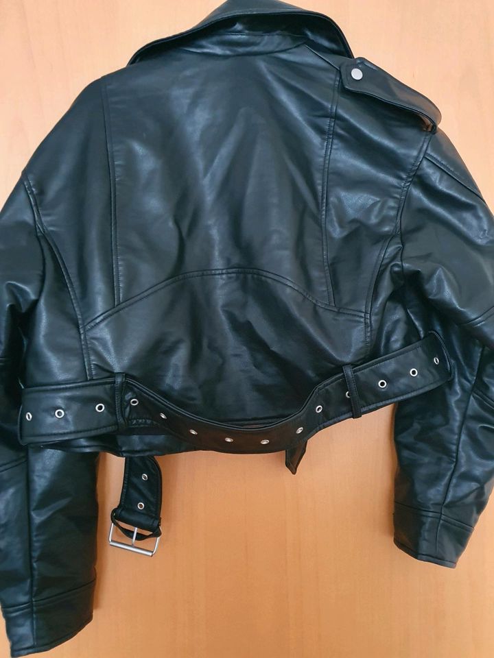 Zara  Bikerjacke im Crop Schnitt  gr M NEU in Dülmen