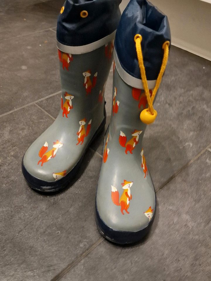 Gummistiefel gefüttert mit Füchsen Größe 28/29 in Bassum