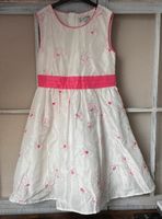 Mädchen Kleid mit Unterrock pink weiß Blumen Größe 128 Nordrhein-Westfalen - Burscheid Vorschau