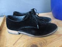 Schnürer Schnürschuhe Halbschuhe schwarz Samt Gr.37 Berlin - Lichtenberg Vorschau