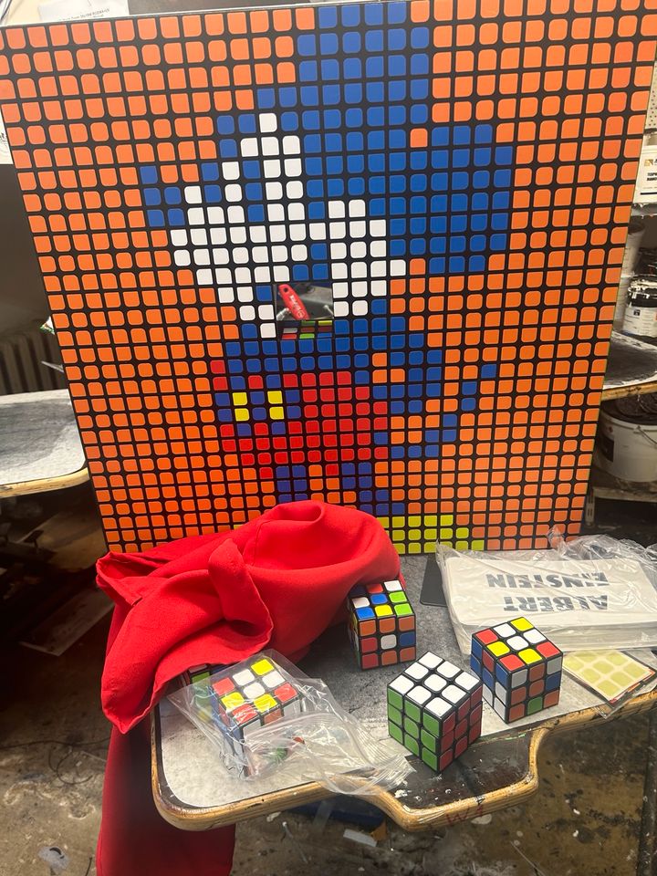 Zaubertrick Rubik art in Dresden