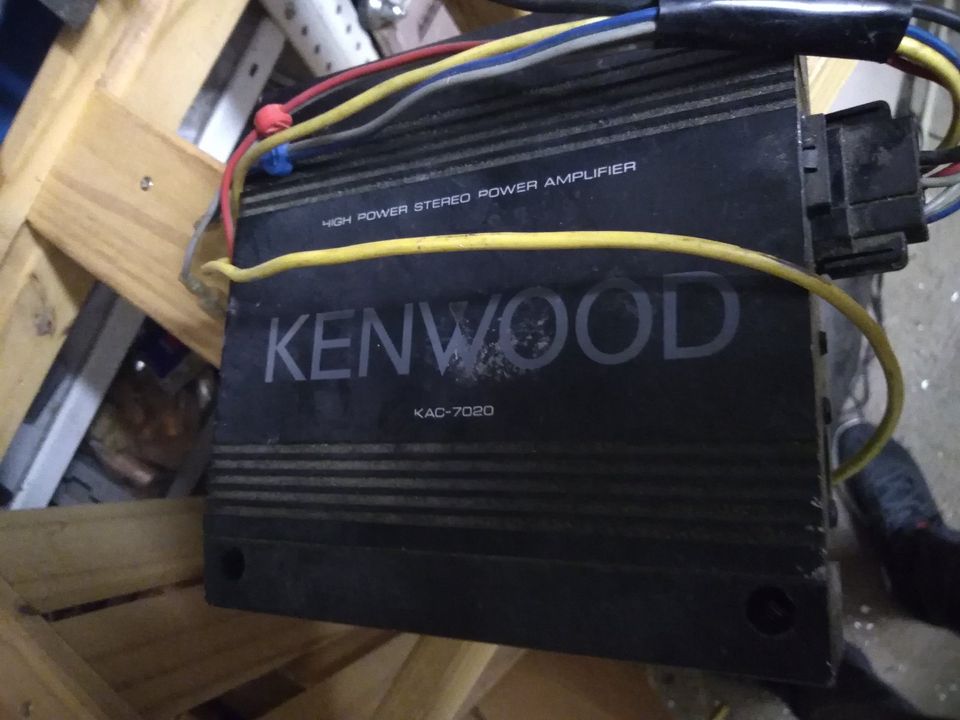 Kenwood KAC-7020 Verstärker AMPLIFIER 12V Auto Sound Hifi in Köln