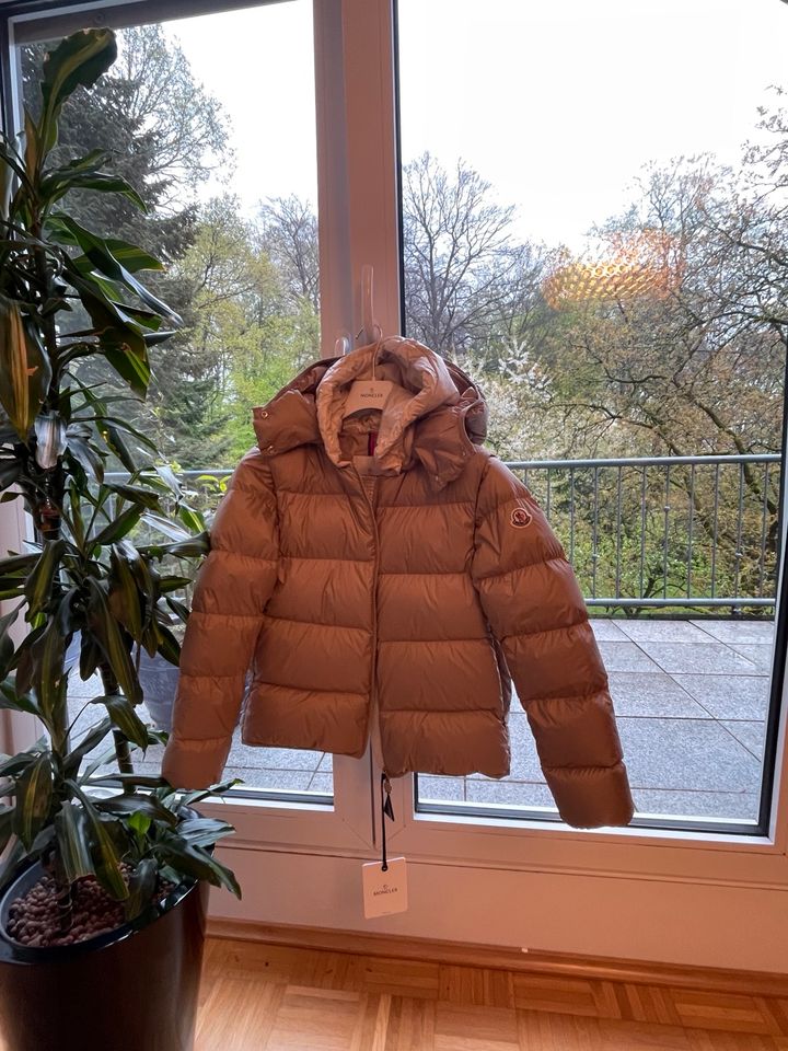 Moncler Daunenjacke in Wuppertal