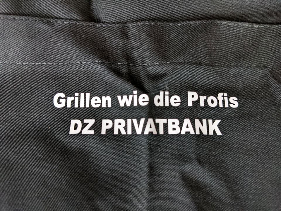 Grillschürze schwarz neu mit Aufdruck in Drage