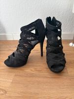 Catwalk high heels spitze schwarz karomuster Baden-Württemberg - Heidelberg Vorschau