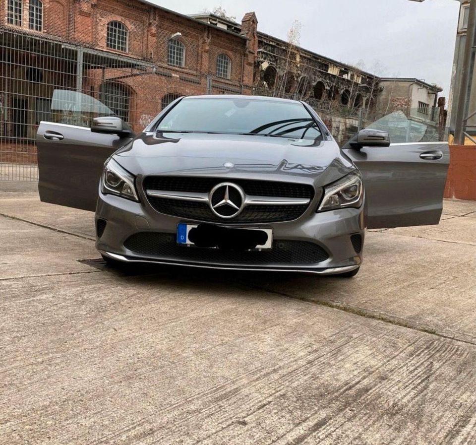 Mercedes CLA 180 ✨ STERNENHIMMEL in Berlin