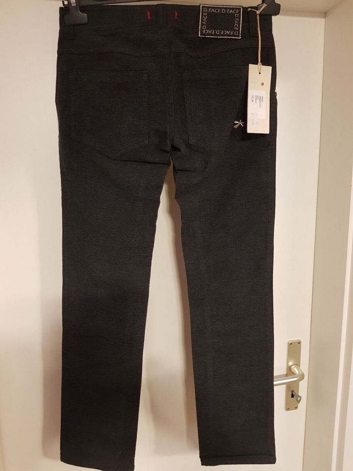 Damen Italienische Designer Micro D.FACE Hose Gr. 26 NEU in Rhumspringe