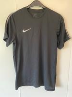 Nike Sport Shirt Größe M Bayern - Ansbach Vorschau