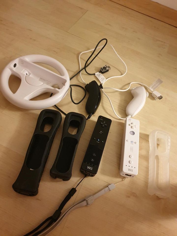 Nintendo Wii inkl. 4 Spiele in Versmold