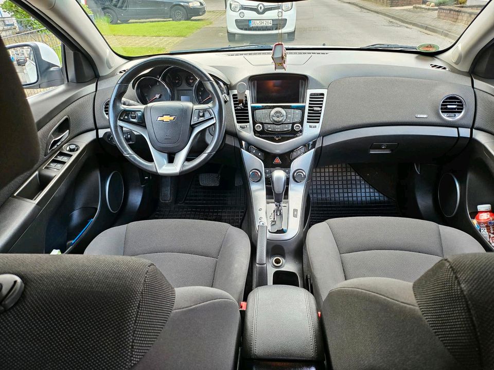 Chevrolet Cruze ،2.0 Automatik in Duisburg