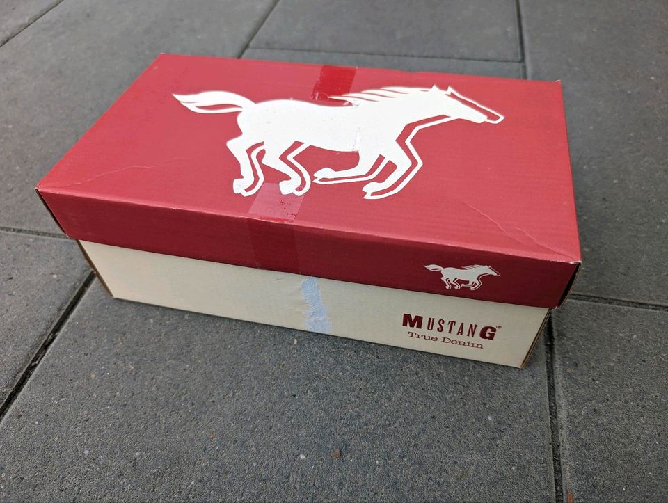 Mustang Kinderschuh/Slipper - Neu - Gr. 30 in Dortmund