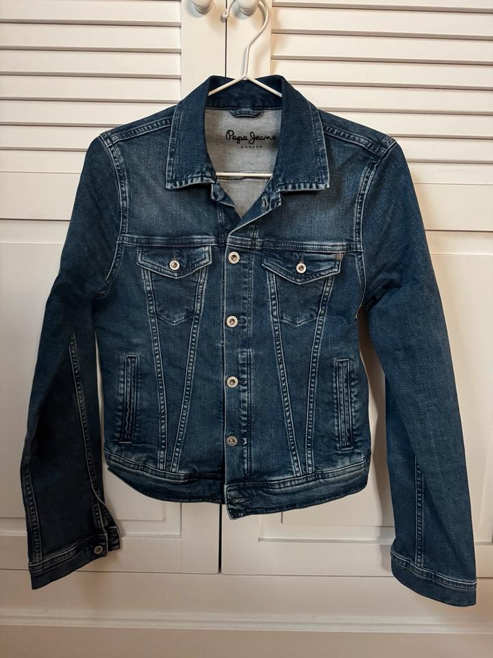 Pepe Jeans London Jeansjacke Größe M dunkelblau in Riedering