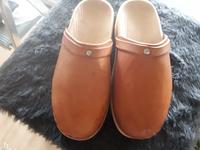 Holz Schuhe original Bayern Lederkappe Gr. 38 ungetragen Bayern - Bernhardswald Vorschau