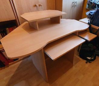 Schreibtisch Bürotisch PC Tisch Ecktisch 114x75x75 in Schönebeck (Elbe)
