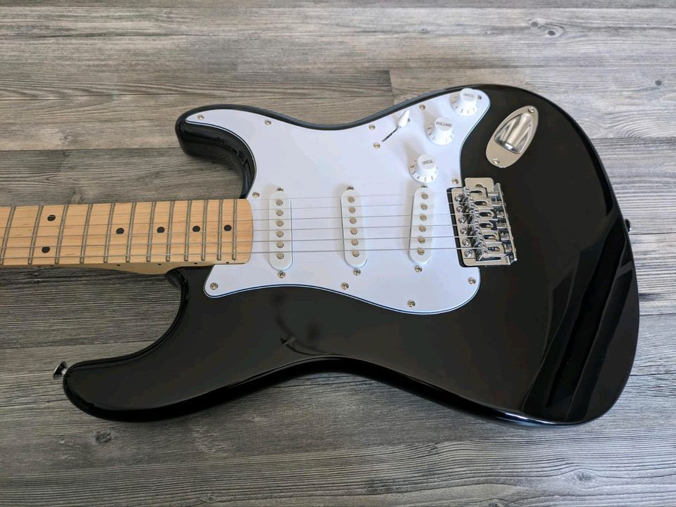 Squier by Fender Affinity Series Stratocaster MN BLK (2022) in Herne