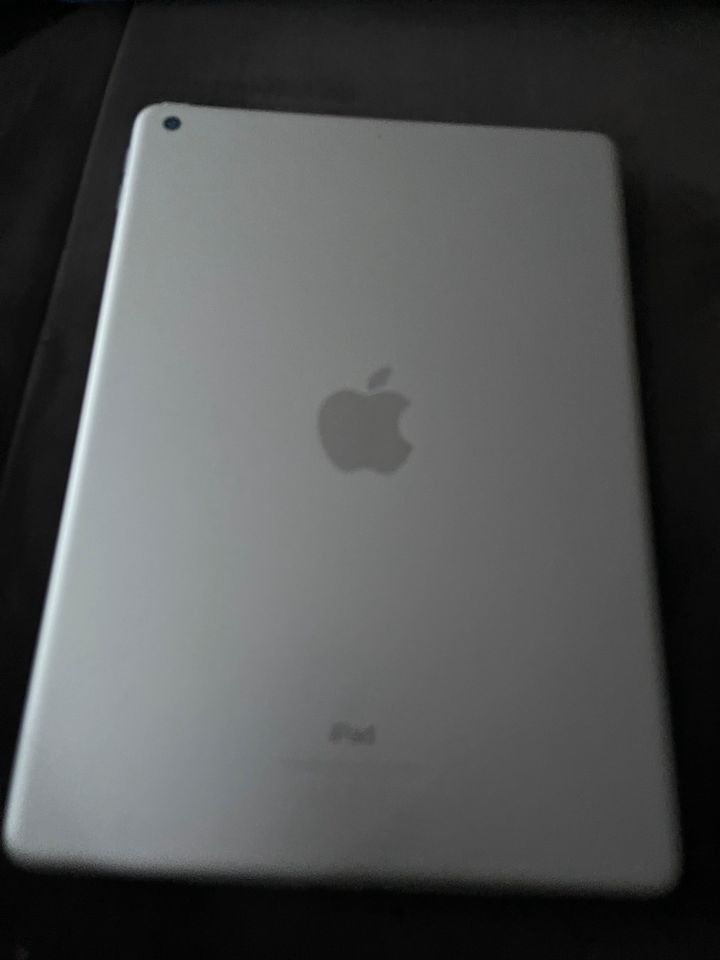 IPad 6. Generation mit 32 GB in Bernau