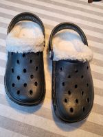 Clogs, Crocs gefüttert Größe 31/32 Nordrhein-Westfalen - Schieder-Schwalenberg Vorschau