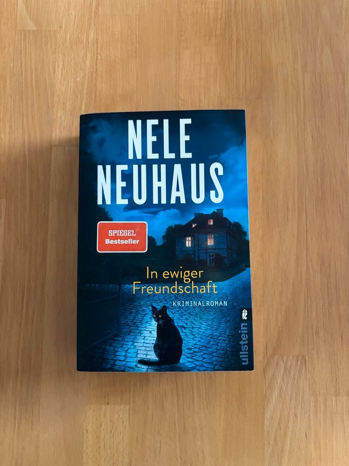 Nele Neuhaus Buch In ewiger Freundschaft Krimi Thriller in Köln