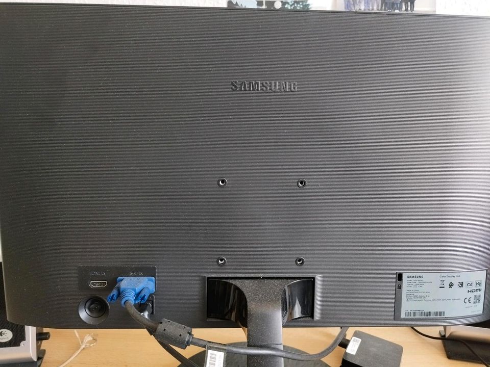 Samsung 21 Zoll LED FHD Bildschirm – Top Zustand in Bodenmais