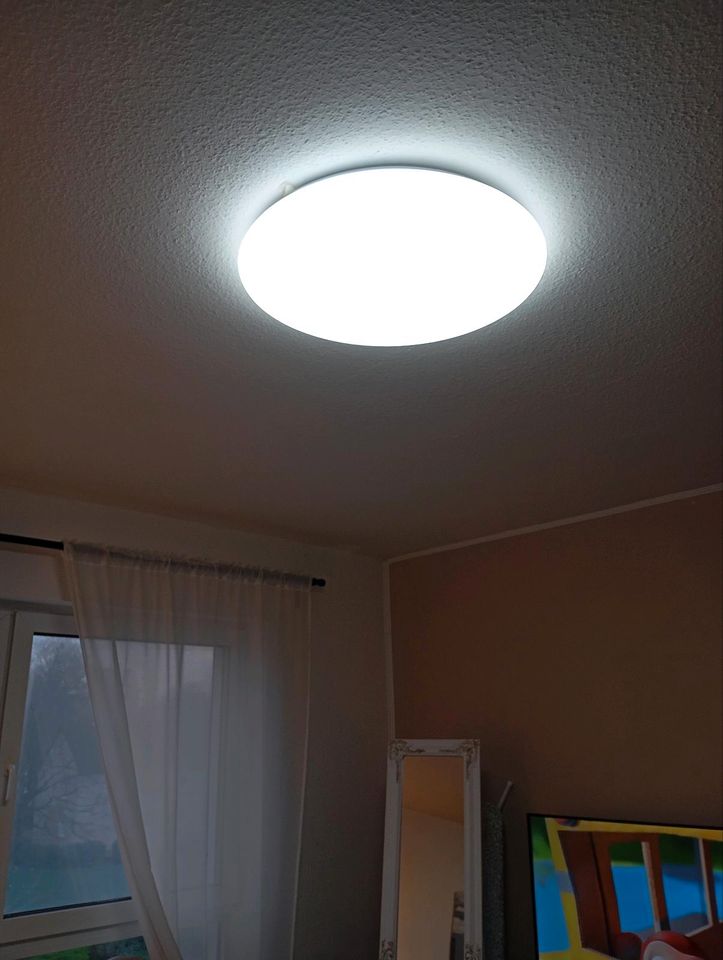 *. Große runde  LED Lampe .* in Castrop-Rauxel