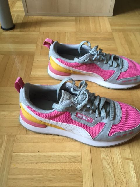 Damenturnschuhe Puma Gr. 42,5 in Bad Hersfeld