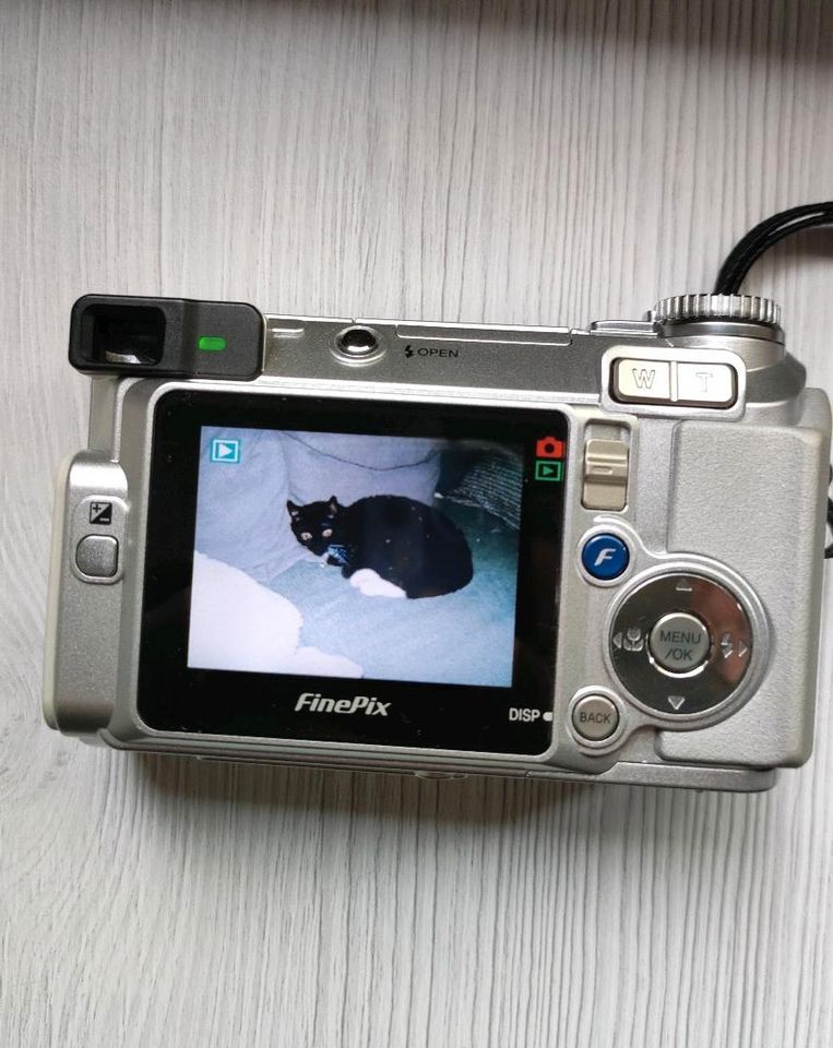 Fujifilm finepix E500 Digitalkamera Y2K Digi Cam Kompaktkamera in Gelsenkirchen