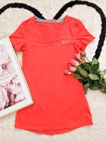 NEU Nike Pro Shirt T-Shirt S 36 Pink Rot Niedersachsen - Hildesheim Vorschau