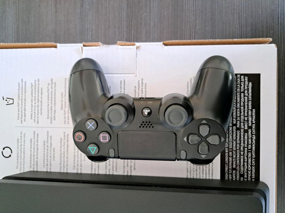 PS4 slim 500GB mit Controller in Hückeswagen