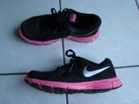 NIKE Revolution 2 Schuhe 36 Damen Sportschuhe Sneakers schwarz Nordrhein-Westfalen - Menden Vorschau