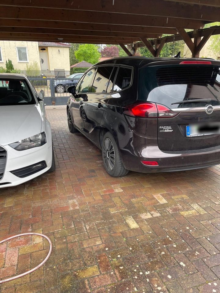 Opel zafira c mit Standheizung in Berlin