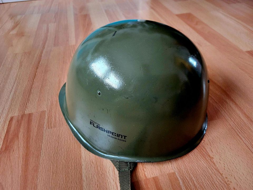 Armee Stahlhelm in Dresden