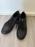 Schwarze Sneaker Niedersachsen - Northeim Vorschau