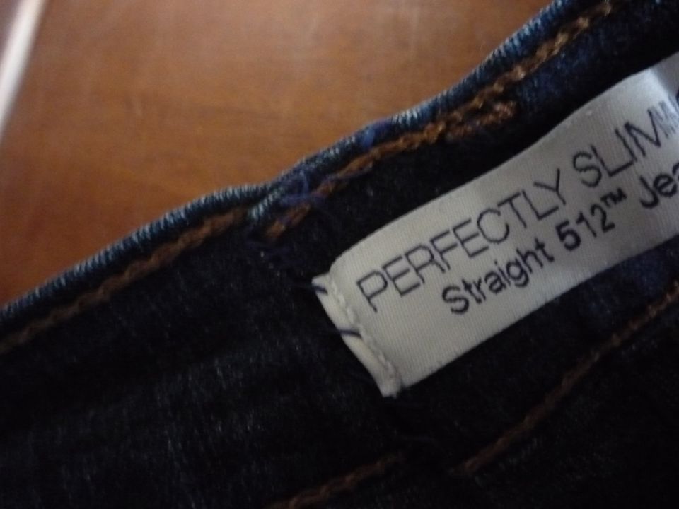 Levis Jeans Straight 512, Größe „14M“ (W36-L30) in Nürnberg (Mittelfr)