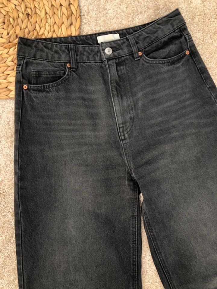 H&M wide leg Denim Jeans high waist Gr. 40 grau-schwarz Hose in Hamburg