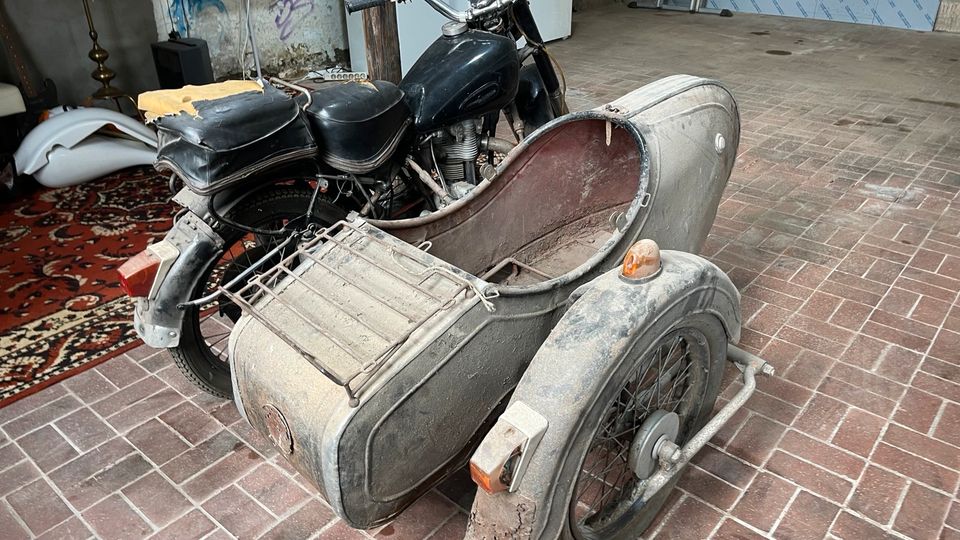 NSU 251 OSL mit Beiwagen Restauration in Leipzig