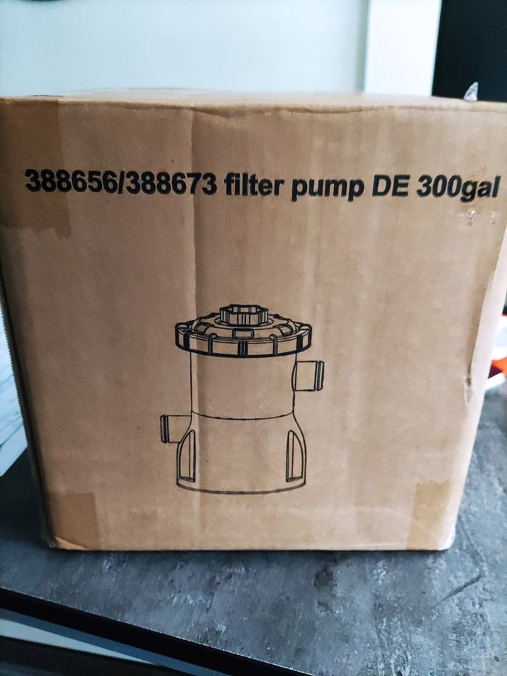 Pool Pumpe mit Filter 1200l/h wie neu in Freystadt