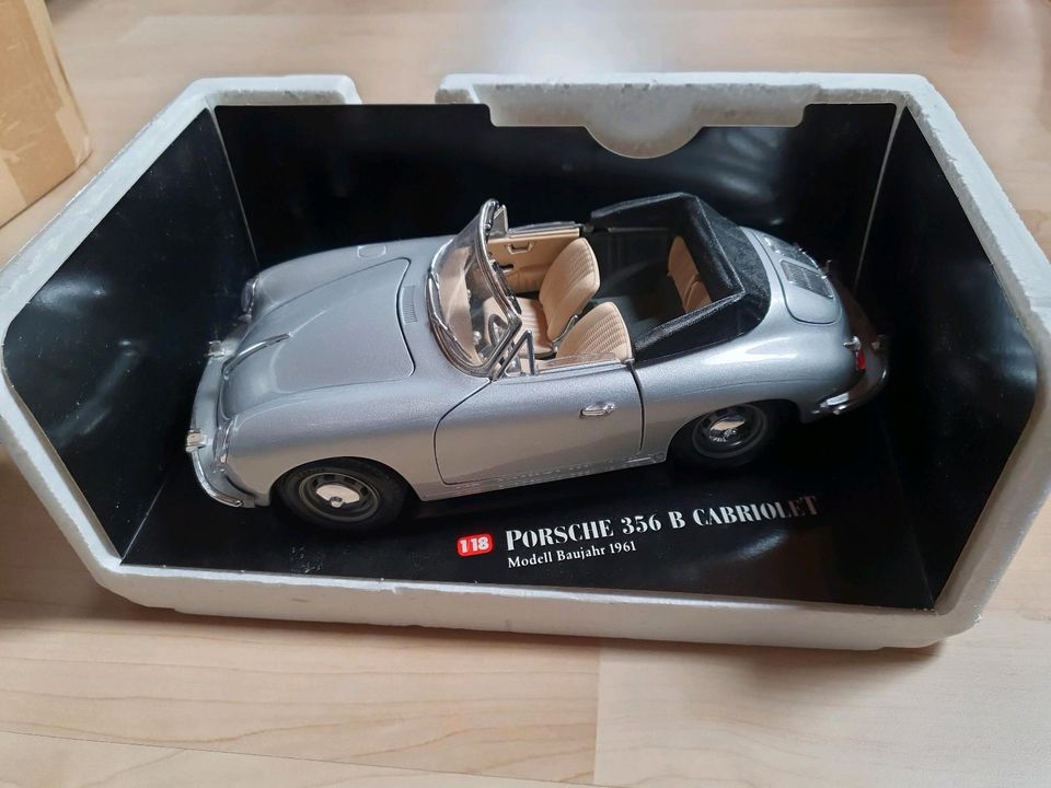 Burago Modellauto Porsche 356B cabrio Silber Originalkarton in Olching