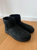 UGG Boot mini 37 in schwarz Kreis Pinneberg - Pinneberg Vorschau