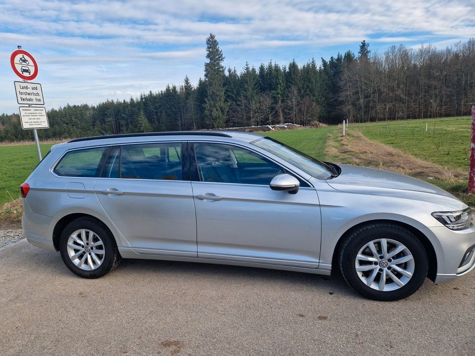 Volkswagen Passat Variant Business in Welden