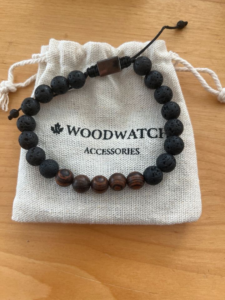 Woodwatch Lavastein und Holz Armband in Endingen