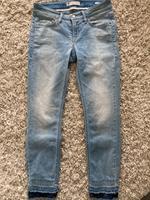 Cambio Jeans hellblau Vintage Gr.26/XS fransiger Saum top Zustand Nordrhein-Westfalen - Netphen Vorschau