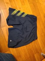 Adidas Shorts 164 wie neu Fußball Bayern - Holzheim a.d. Donau Vorschau