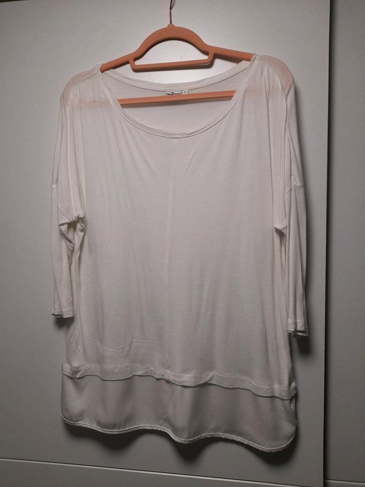 Weiße Shirtbluse Gr 42 in Auleben