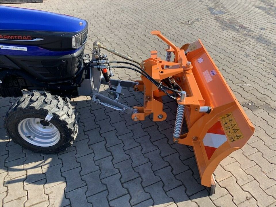 Farmtrac 26 26PS Winterdienst Schneeschild Traktor Allrad NEU in