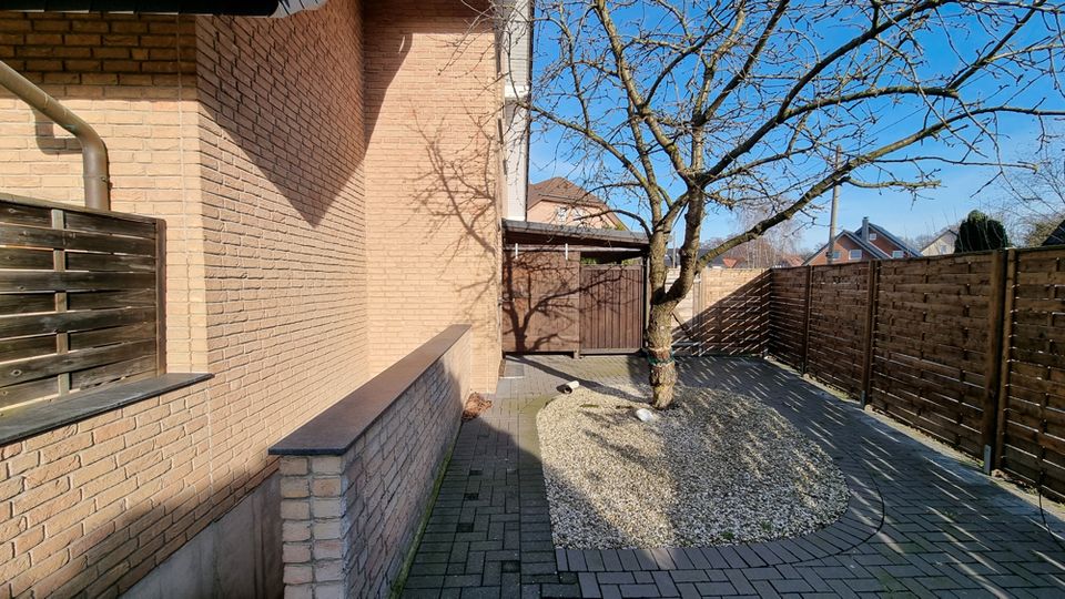 Ein Haus, wie für Sie gemacht! Doppelhaushälfte in schöner Lage von Bielefeld-Sennestadt. in Bielefeld