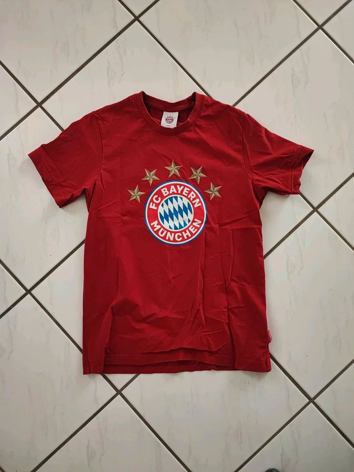 FC Bayern T-Shirt Gr. S in Rattelsdorf