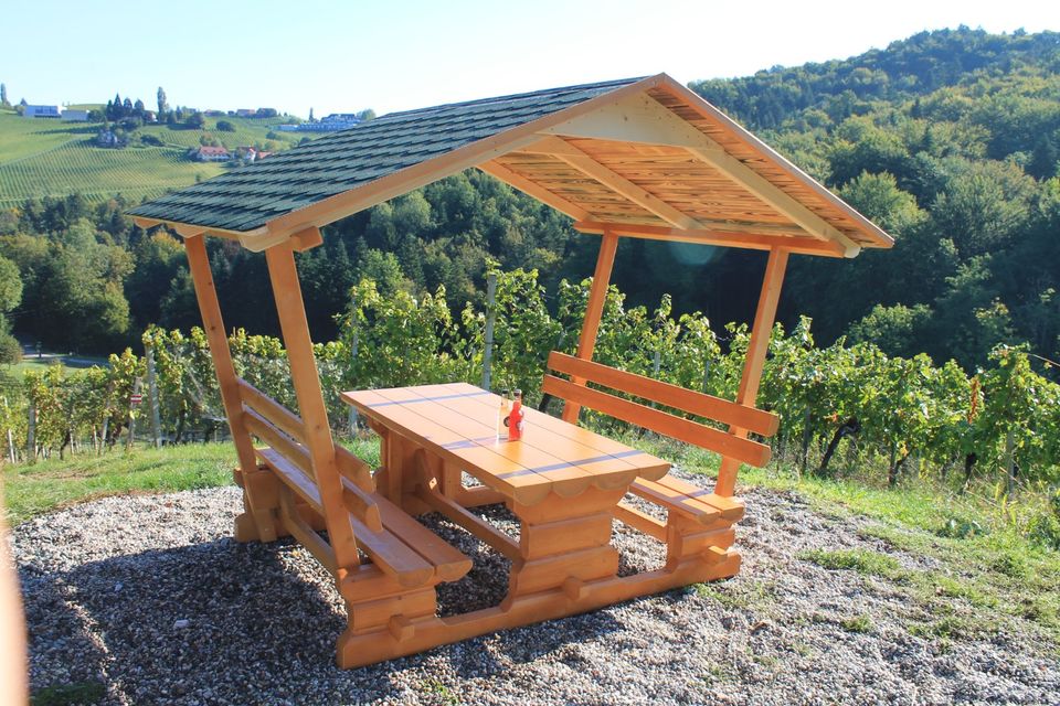 Sitzlaube Pavillon Überdachte Sitzgruppe Hütte Garnitur mit Dach in Massing